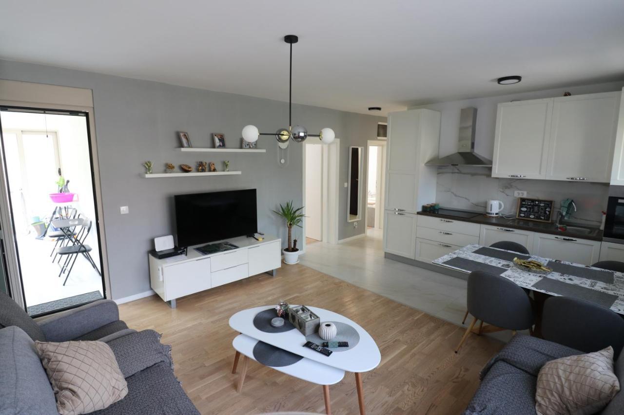 Apartment Sandrita Cattaro Esterno foto